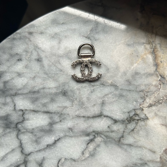 CHANEL CC Silver and Rhinestone Charm / Zipper Pull - Picture 1 of 4